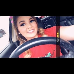 Meet your Posher, Michaela